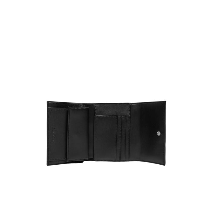 Calvin Klein  Women Wallet